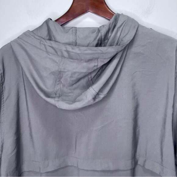 Torrid Grey Twill Hooded Crop Jacket Size 1x - Picture 9 of 15